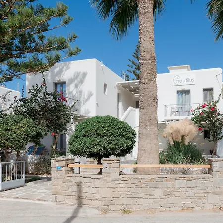 Nautilus Apartments-suites