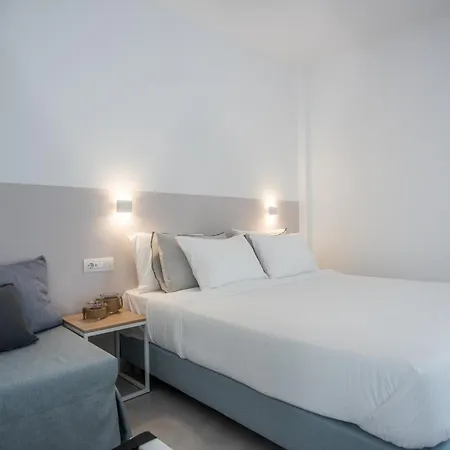 Aparthotel Nautilus Apartments-suites 4*