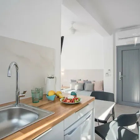 Nautilus Apartments-suites Aparthotel Páros