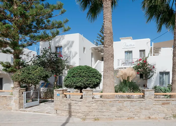 Nautilus Apartments-suites