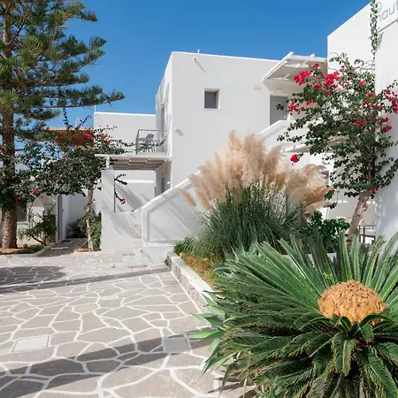 Nautilus Apartments-suites 公寓式酒店 Páros