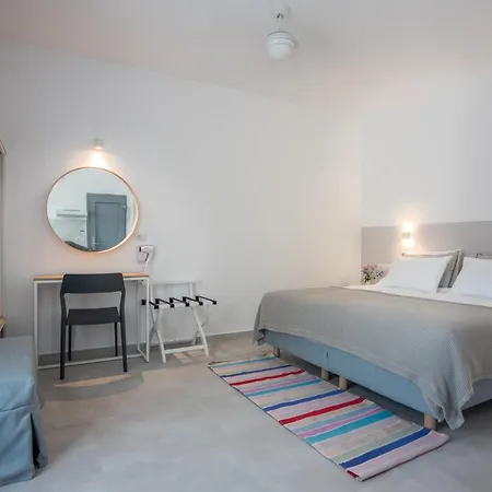 Nautilus Apartments-suites 公寓式酒店 Páros