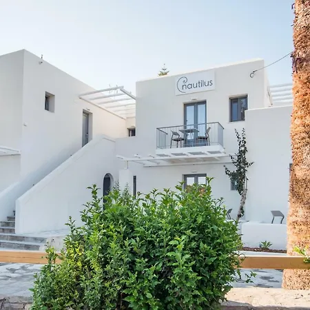 Nautilus Apartments-suites