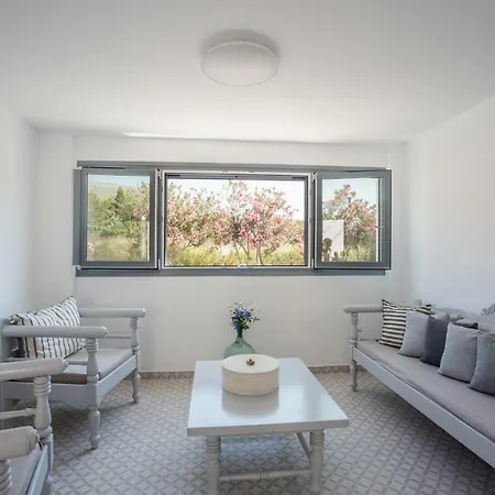 Nautilus Apartments-suites Aparthotel Parikia (Paros)
