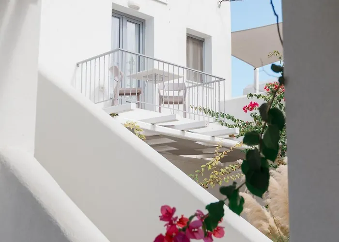 Nautilus Apartments-suites Parikia (Paros)