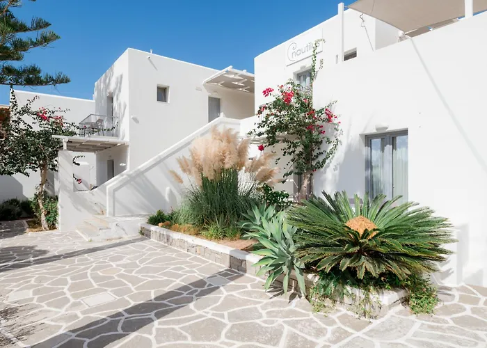 Aparthotel Nautilus Apartments-suites 4*