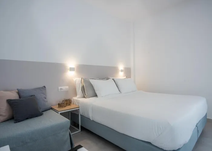 Aparthotel Nautilus Apartments-suites 4*