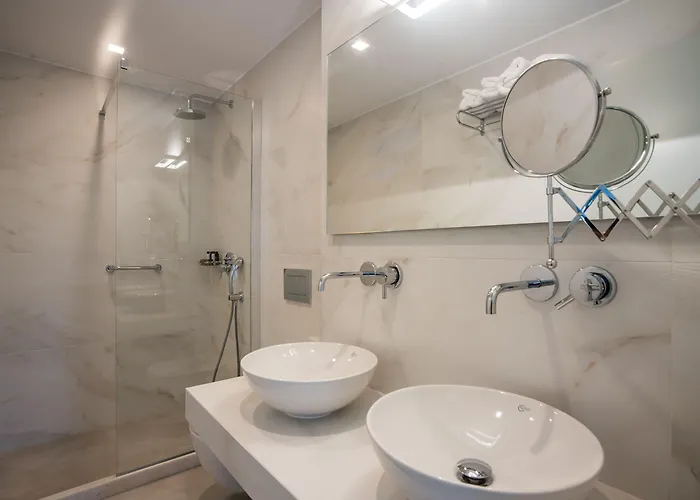 Nautilus Apartments-suites Aparthotel