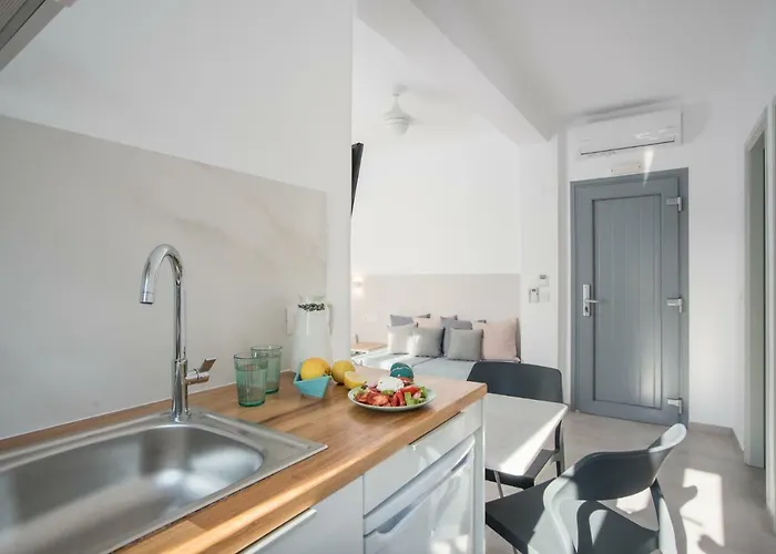 Nautilus Apartments-suites Aparthotel Parikia (Paros)